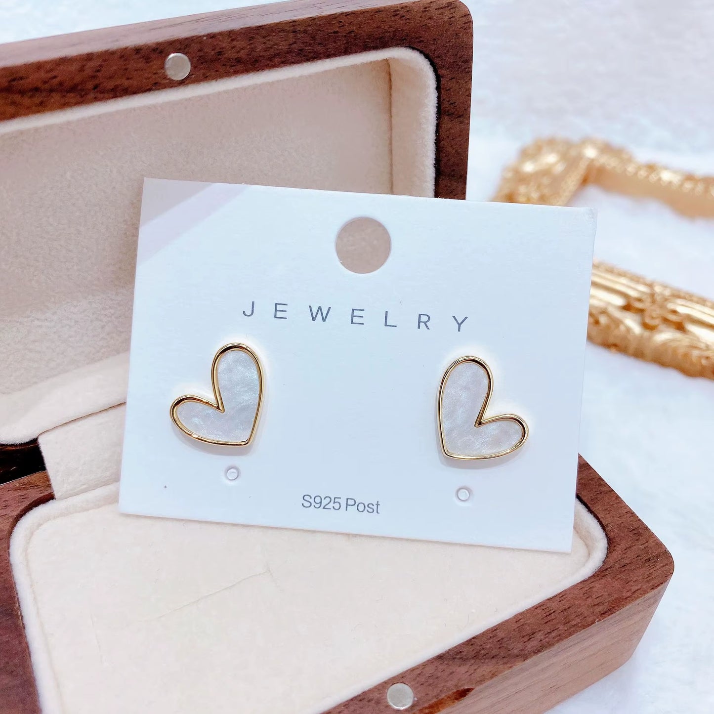 IFYOUOO Small Heart Earrings